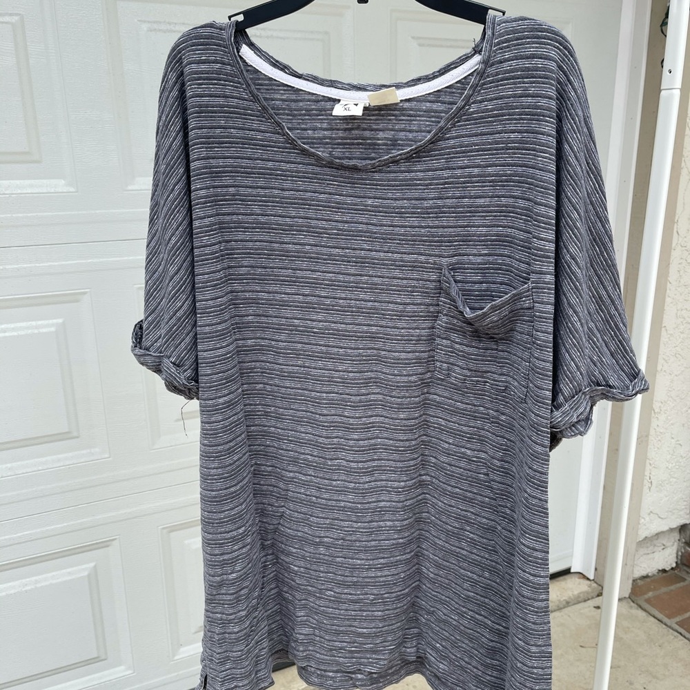 COPY - Urban Outfitters Grey Shirt, wide neck